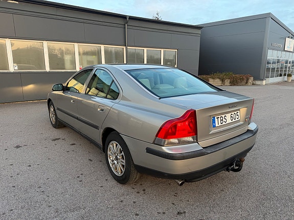 Volvo S60 9 of 17