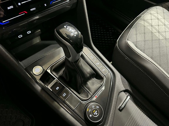 Volkswagen Tiguan Allspace 15 of 18
