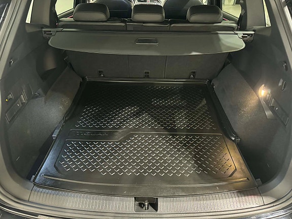 Volkswagen Tiguan Allspace 8 of 18