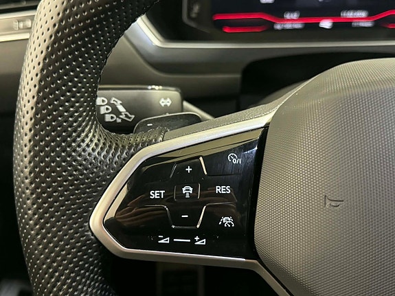 Volkswagen Tiguan Allspace 12 of 18