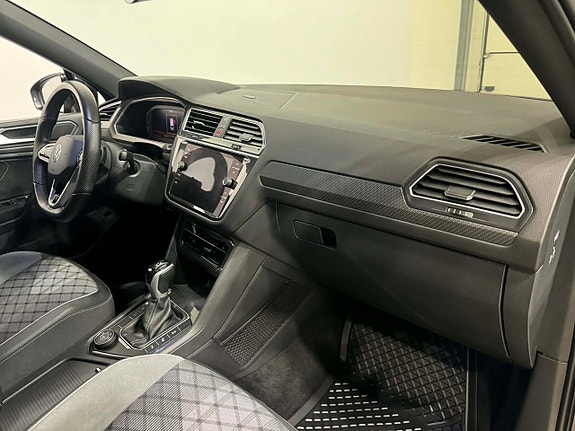 Volkswagen Tiguan Allspace 4 of 5