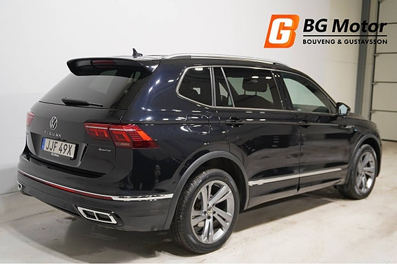 Volkswagen Tiguan Allspace 3 of 5