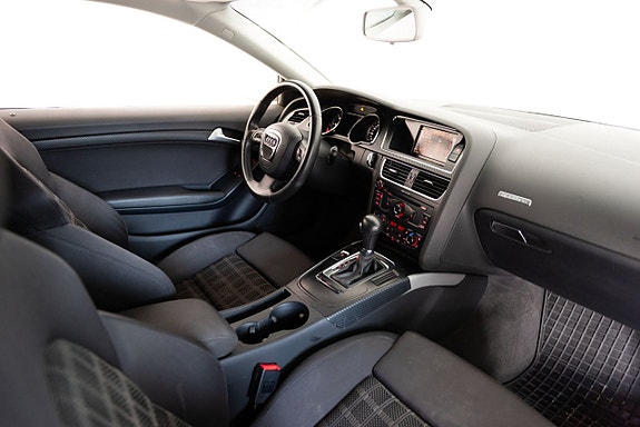 Audi A5 9 of 30