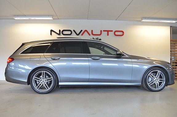 Mercedes-Benz E220 22 of 22
