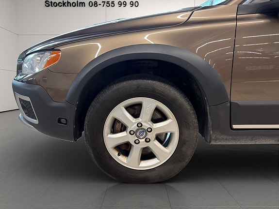 Volvo XC70 8 of 23