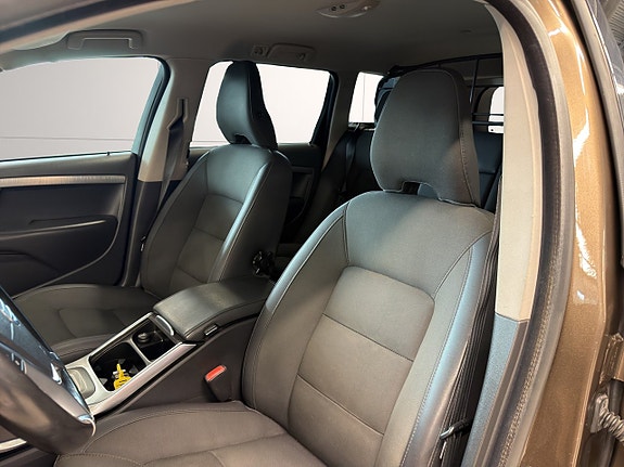 Volvo XC70 10 of 23
