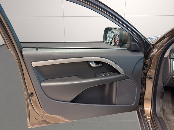Volvo XC70 20 of 23