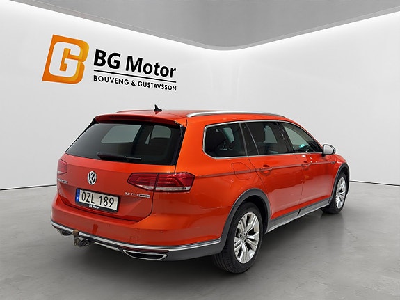 Volkswagen Passat Alltrack 4 of 20