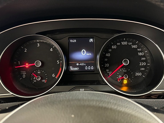 Volkswagen Passat Alltrack 16 of 20