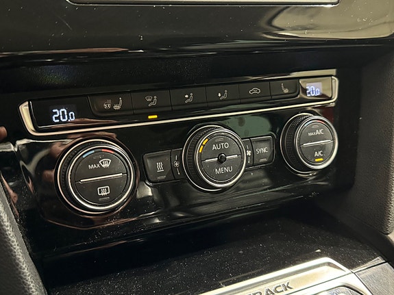 Volkswagen Passat Alltrack 19 of 20