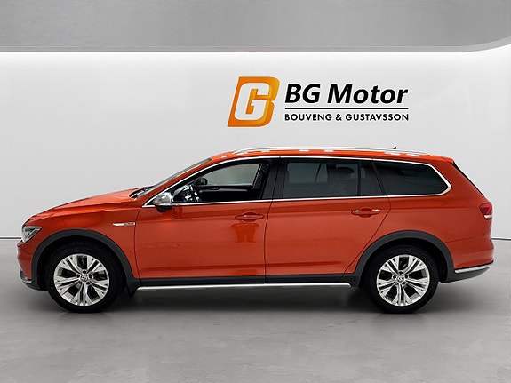 Volkswagen Passat Alltrack 7 of 20
