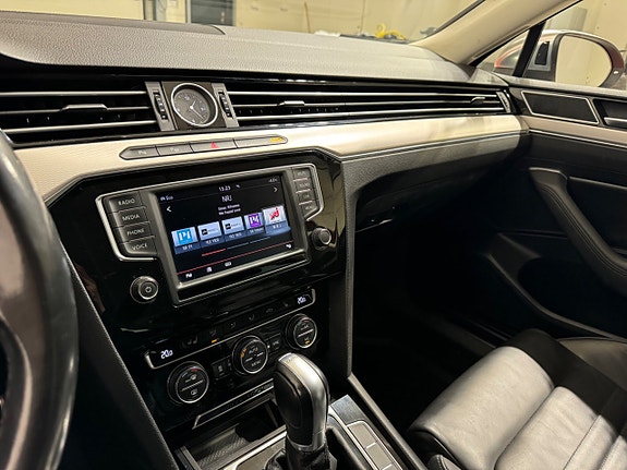 Volkswagen Passat Alltrack 17 of 20