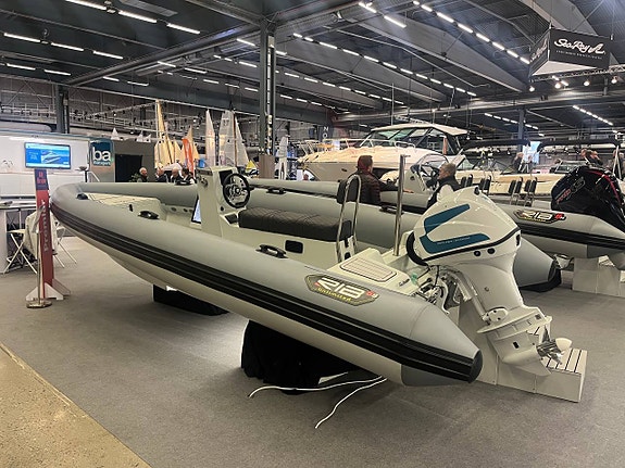 RIB Unlimited 6S Electric - Elbåt 50hk / 25.9 kWh batteri