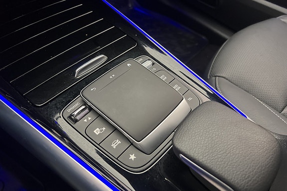 Mercedes-Benz EQA350 26 of 27