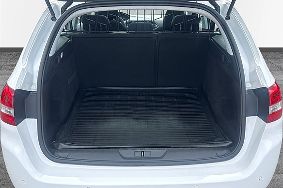 Peugeot 308 15 of 17