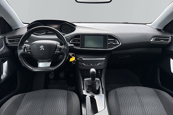 Peugeot 308 11 of 17