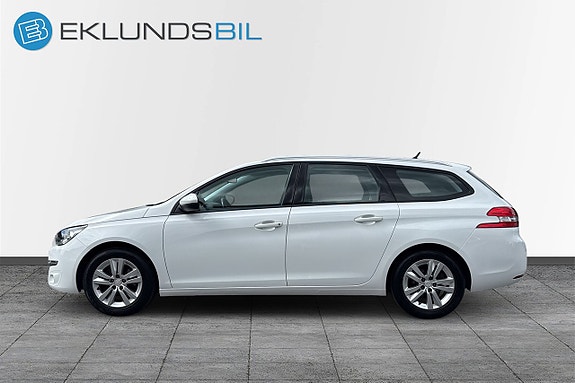 Peugeot 308 8 of 17