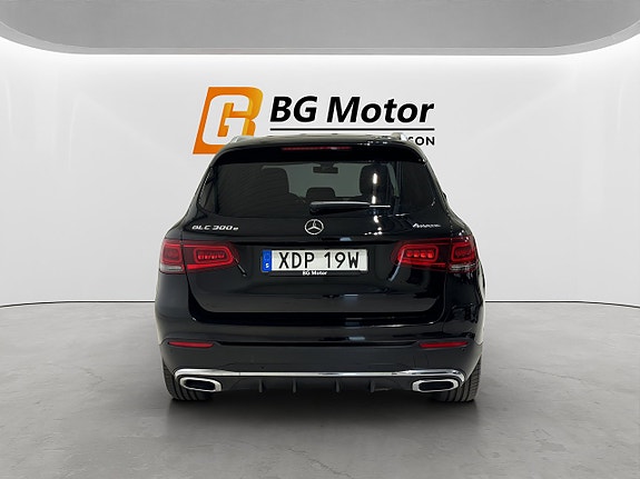 Mercedes-Benz GLC300 e 5 of 5