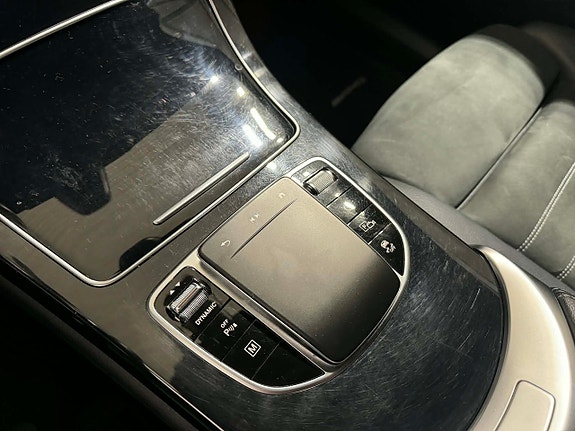 Mercedes-Benz GLC300 e 17 of 20