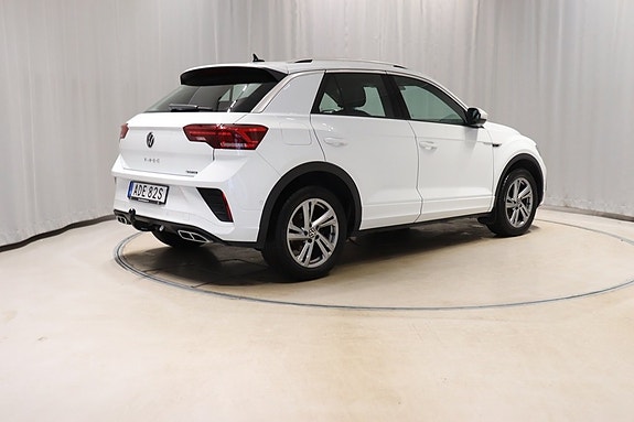 Volkswagen T-Roc 4 of 5