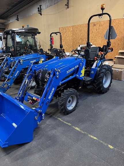 SOLIS  S26 Loadmax 1  med lastare 4wd