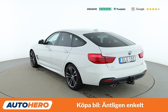 BMW 330i 3 of 5