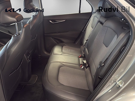 Kia Niro 7 of 14