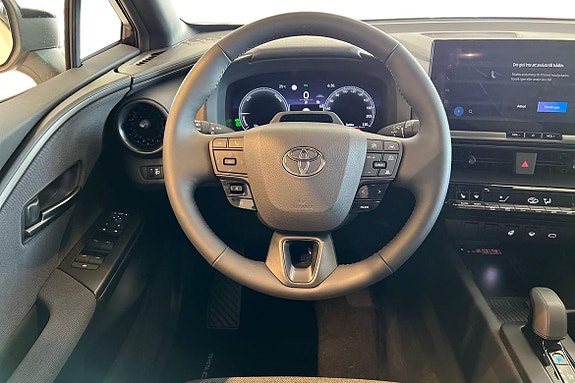 Toyota C-HR 9 of 20