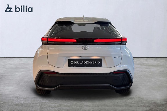 Toyota C-HR 4 of 20