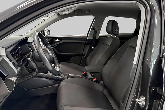 Audi A1 8 of 12