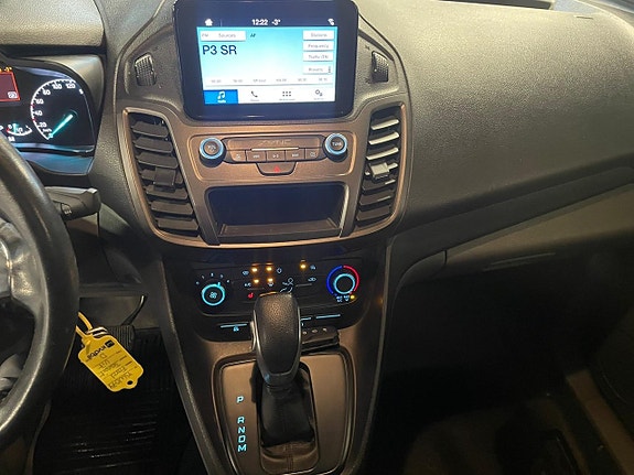 Ford Transit Connect 11 of 15