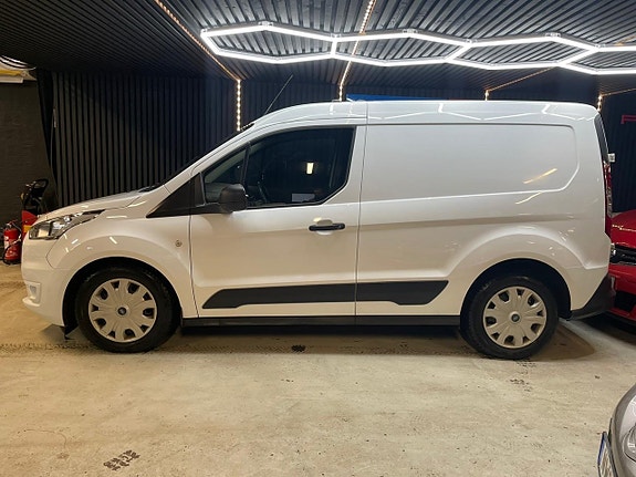 Ford Transit Connect 2 of 15