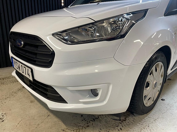 Ford Transit Connect 7 of 15