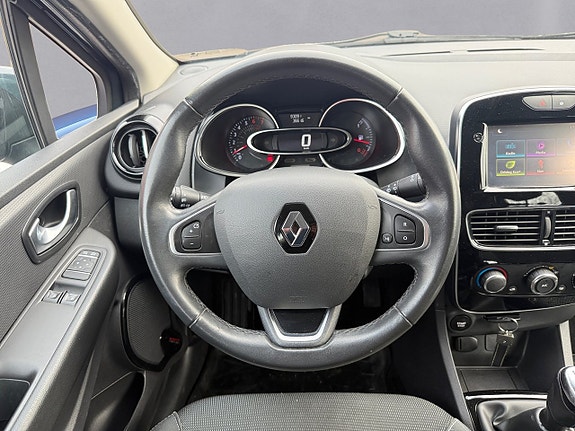 Renault Clio 12 of 20