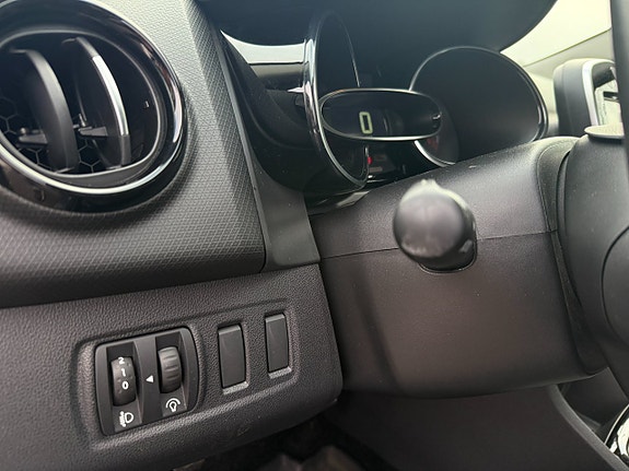 Renault Clio 14 of 20