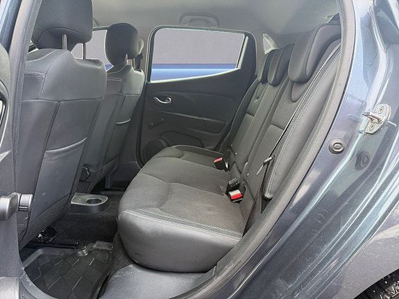 Renault Clio 20 of 20