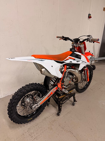 KTM 85 SX 2 of 8