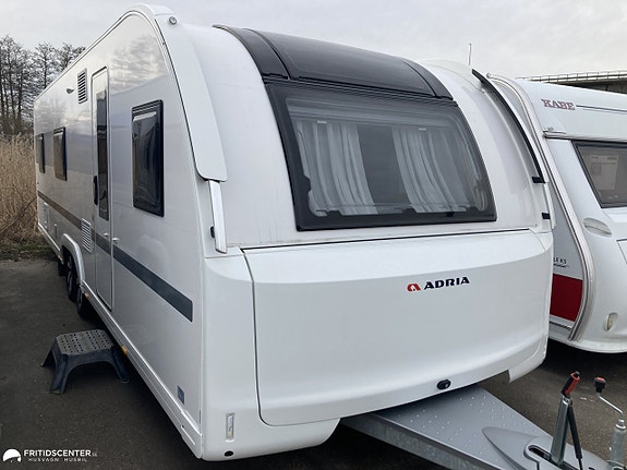 Adria Adora 753 UK *AC + 30 Campingnätter på köpet*