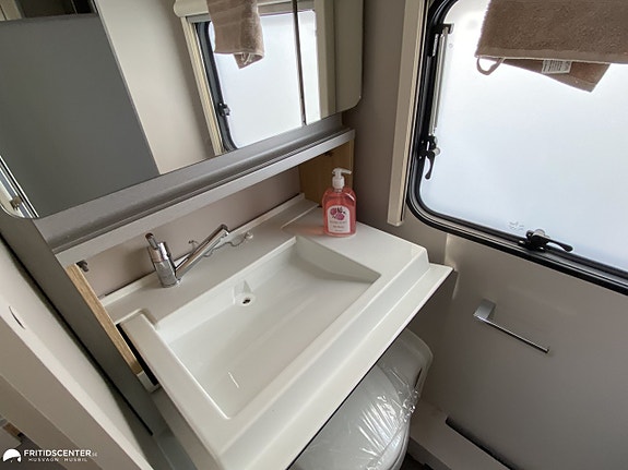 Adria Adora 753 UK *Barnkammare / AC på köpet* Ränta 3.95%* 15 of 21