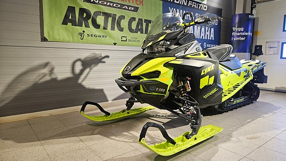 Lynx XTERRAIN RE 3700 850 E-TEC