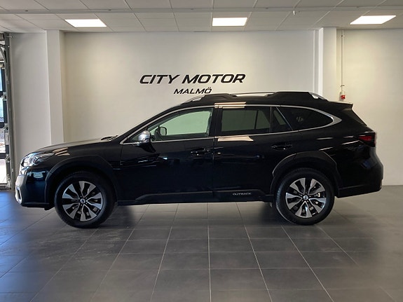 Subaru Outback 2 of 7