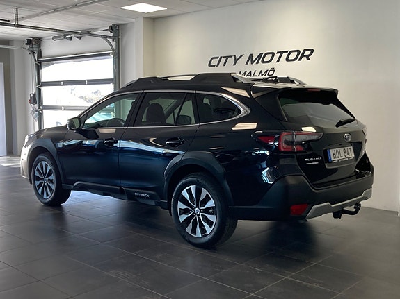 Subaru Outback 3 of 7