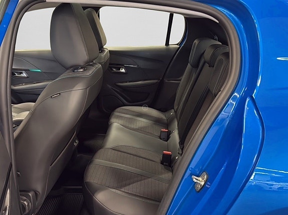 Peugeot 208 8 of 14