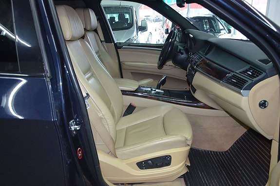 BMW X5 9 of 20