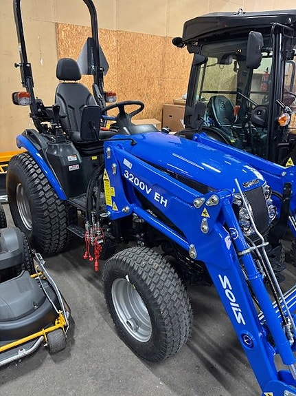 SOLIS H26 Loadmax 1 ,  lastare 4wd steglös