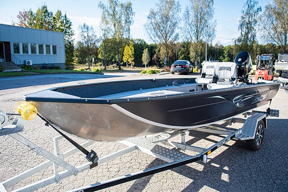 Finval Rangy 510 Suzuki 50 Tiller 9 of 12