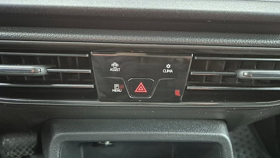 Volkswagen Caddy Maxi 15 of 23