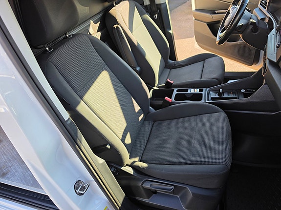 Volkswagen Caddy Maxi 20 of 23
