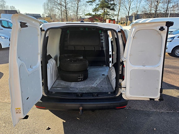 Volkswagen Caddy Maxi 9 of 23
