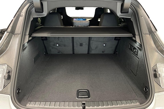 BMW iX 9 of 19